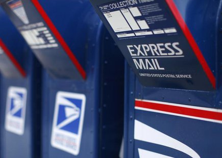 A view shows U.S. postal service mail boxes at a post office in Encinitas, California February 6, 2013. REUTERS/Mike Blake A view shows U.S. postal service mail boxes at a post office in Encinitas, California February 6, 2013. REUTERS/Mike Blake
