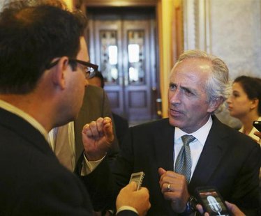 U.S. Senator Bob Corker (R-TN) (R) speaks to reporters in Washington September 24, 2013. REUTERS/Gary Cameron U.S. Senator Bob Corker (R-TN) (R) speaks to reporters in Washington September 24, 2013. REUTERS/Gary Cameron