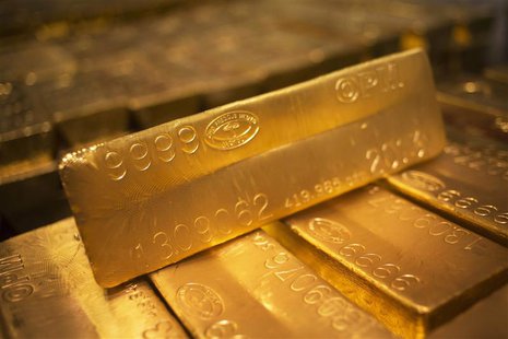 24 karat gold bars are seen at the United States West Point Mint facility in West Point, New York in this June 5, 2013 file photo. REUTERS/S 24 karat gold bars are seen at the United States West Point Mint facility in West Point, New York in this June 5, 2013 file photo. REUTERS/S