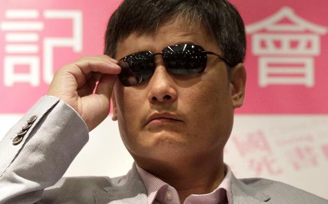 Chinese dissident Chen Guangcheng attends the book release event for "China, the Book of Living and Dying" in Taipei June 27, 2013. REUTERS/ Chinese dissident Chen Guangcheng attends the book release event for "China, the Book of Living and Dying" in Taipei June 27, 2013. REUTERS/