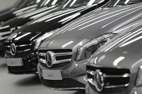 Mercedes-Benz A-class cars are displayed in a dealership of German car manufacturer Daimler in Paris, July 30, 2013. REUTERS/Christian Hartm Mercedes-Benz A-class cars are displayed in a dealership of German car manufacturer Daimler in Paris, July 30, 2013. REUTERS/Christian Hartm