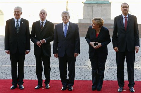 From L-R: Baden-Wuerttemberg's Prime Minister Winfried Kretschmann, Bundestag President Norbert Lammert, German President Joachim Gauck, Ger From L-R: Baden-Wuerttemberg's Prime Minister Winfried Kretschmann, Bundestag President Norbert Lammert, German President Joachim Gauck, Ger