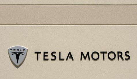 The logo for Tesla Motors is shown at the company headquarters in San Carlos, California June 30, 2008. REUTERS/Robert Galbraith The logo for Tesla Motors is shown at the company headquarters in San Carlos, California June 30, 2008. REUTERS/Robert Galbraith