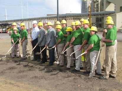 Groundbreaking ceremony at WPS Weston 3 generating facility for their ReACT pollution control upgrade. 10/3/13 Groundbreaking ceremony at WPS Weston 3 generating facility for their ReACT pollution control upgrade. 10/3/13