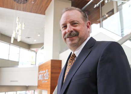 Keith Severson takes over Chamber's
top leadership position. (Chamber.org) Keith Severson takes over Chamber's
top leadership position. (Chamber.org)