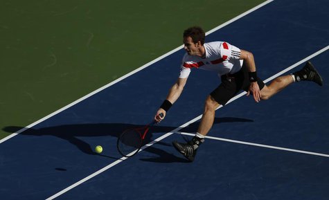 Andy Murray of Britain chases down a return to Stanislas Wawrinka of Switzerland at the U.S. Open tennis championships in New York September Andy Murray of Britain chases down a return to Stanislas Wawrinka of Switzerland at the U.S. Open tennis championships in New York September