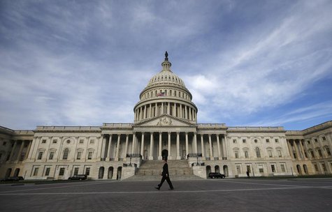 A lone worker passes by the U.S. Capitol Building in Washington, October 8, 2013. REUTERS/Jason Reed A lone worker passes by the U.S. Capitol Building in Washington, October 8, 2013. REUTERS/Jason Reed