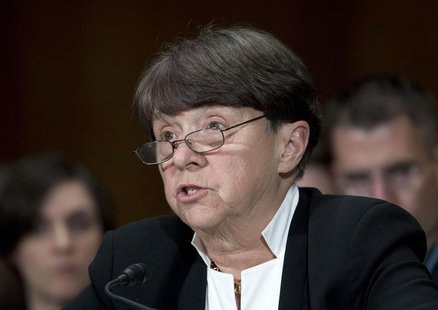 SEC Chair Mary Jo White testifies at a Senate Banking, Housing and Urban Affairs Committee hearing on Capitol Hill July 30, 2013. REUTERS/Jo SEC Chair Mary Jo White testifies at a Senate Banking, Housing and Urban Affairs Committee hearing on Capitol Hill July 30, 2013. REUTERS/Jo