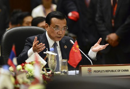 China's Premier Li Keqiang delivers his opening speech at the 16th ASEAN-China Summit in Bandar Seri Begawan, October 9, 2013. REUTERS/Ahim China's Premier Li Keqiang delivers his opening speech at the 16th ASEAN-China Summit in Bandar Seri Begawan, October 9, 2013. REUTERS/Ahim