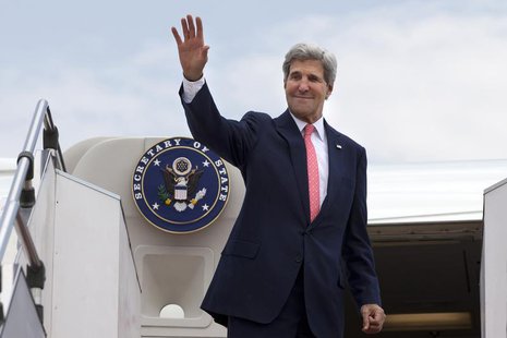 U.S. Secretary of State John Kerry waves as he leaves, after completing his trip to Malaysia, from Subang TUDM outside of Kuala Lumpur, Octo U.S. Secretary of State John Kerry waves as he leaves, after completing his trip to Malaysia, from Subang TUDM outside of Kuala Lumpur, Octo