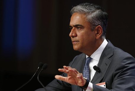 Deutsche Bank Co-chief Executive Anshu Jain delivers his speech during the annual meeting of the German business newspaper Handelsblatt in F Deutsche Bank Co-chief Executive Anshu Jain delivers his speech during the annual meeting of the German business newspaper Handelsblatt in F