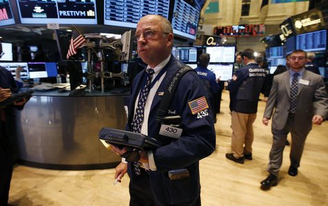 A trader works on the floor of the New York Stock Exchange (NYSE) just after the opening bell, October 10, 2013. REUTERS/Mike Segar A trader works on the floor of the New York Stock Exchange (NYSE) just after the opening bell, October 10, 2013. REUTERS/Mike Segar