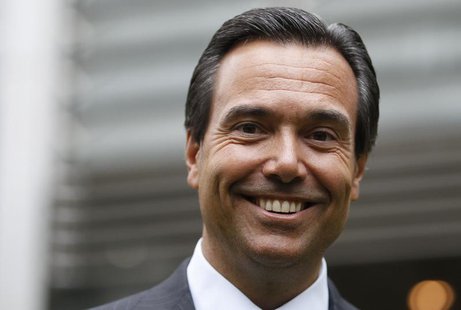 Lloyds Banking Group CEO Antonio Horta Osorio poses outside the bank's headquarters on his first day back at work after taking a leave of ab Lloyds Banking Group CEO Antonio Horta Osorio poses outside the bank's headquarters on his first day back at work after taking a leave of ab