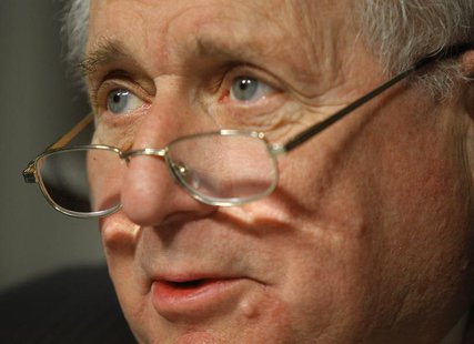 Sen. Carl Levin (D-MI) questions witnesses at the Senate Homeland Security Investigations Subcommittee in Washington March 15, 2013. REUTERS Sen. Carl Levin (D-MI) questions witnesses at the Senate Homeland Security Investigations Subcommittee in Washington March 15, 2013. REUTERS