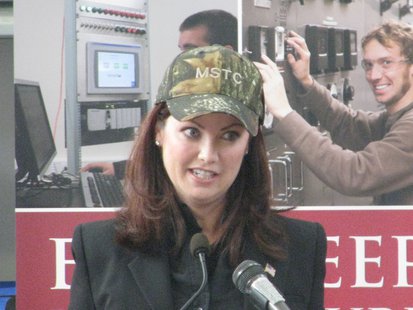 Lt. Governor Rebecca Klefisch makes a point to students during Heavy Metal Bus Tour at Mid-State Technical College Lt. Governor Rebecca Klefisch makes a point to students during Heavy Metal Bus Tour at Mid-State Technical College
