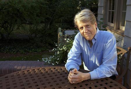 Robert Shiller, one of three American scientists who won the 2013 economics Nobel prize, poses at his home in New Haven, Connecticut October 14, 2013.
REUTERS/Michelle McLoughlin Robert Shiller, one of three American scientists who won the 2013 economics Nobel prize, poses at his home in New Haven, Connecticut October 14, 2013.
REUTERS/Michelle McLoughlin