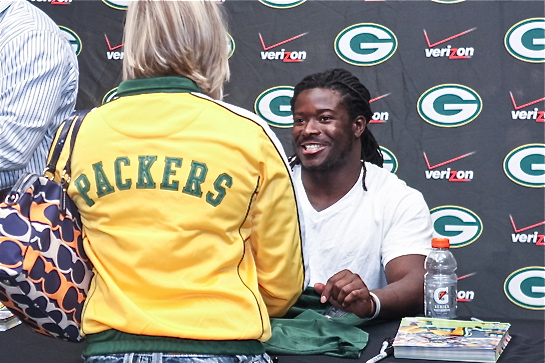 Eddie Lacy at Verizon Wireless in Oshkosh