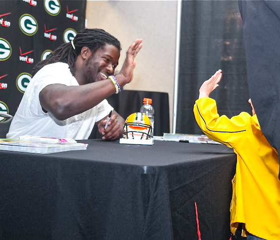 Eddie Lacy at Verizon Wireless in Oshkosh