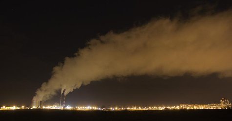 A gas-fired power station is seen during a frosty night in Minsk, December 4, 2012. REUTERS/Vasily Fedosenko A gas-fired power station is seen during a frosty night in Minsk, December 4, 2012. REUTERS/Vasily Fedosenko