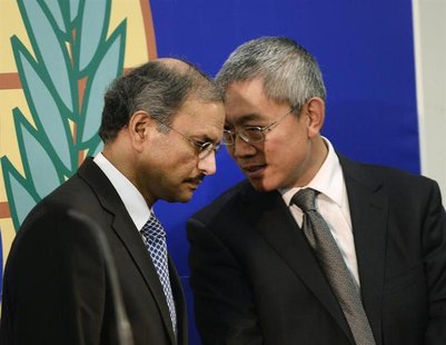 Malik Ellahi (L), political adviser to the Organisation for the Prohibition of Chemical Weapons (OPCW) Director General Ahmet Uzumcu, talks Malik Ellahi (L), political adviser to the Organisation for the Prohibition of Chemical Weapons (OPCW) Director General Ahmet Uzumcu, talks