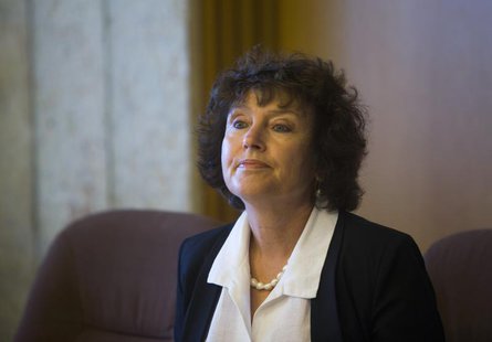 Karnit Flug attends a news conference in Jerusalem June 25, 2013. REUTERS/Ronen Zvulun Karnit Flug attends a news conference in Jerusalem June 25, 2013. REUTERS/Ronen Zvulun