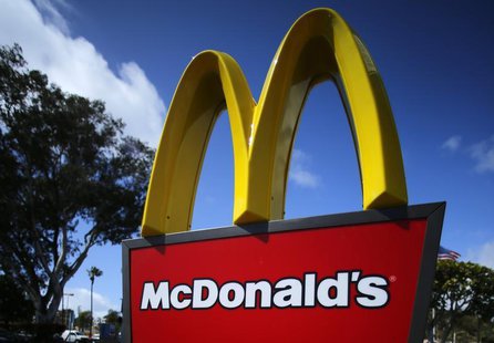 A McDonald's restaurant sign is seen at a McDonald's restaurant in Del Mar, California April 16, 2013. REUTERS/Mike Blake A McDonald's restaurant sign is seen at a McDonald's restaurant in Del Mar, California April 16, 2013. REUTERS/Mike Blake