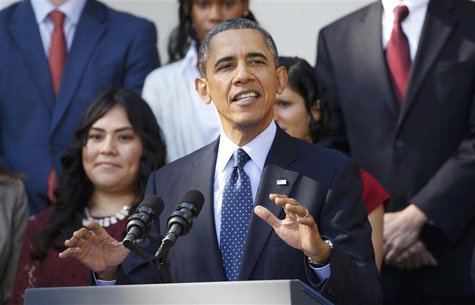 U.S. President Barack Obama speaks about healthcare from the Rose Garden of the White House in Washington October 21, 2013. REUTERS/Kevin La U.S. President Barack Obama speaks about healthcare from the Rose Garden of the White House in Washington October 21, 2013. REUTERS/Kevin La