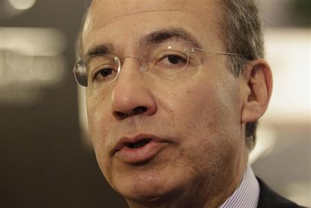 Mexico's former President Felipe Calderon talks to the media during the annual meeting of the World Economic Forum (WEF) in Davos, January 23, 2013.
Credit: Reuters/Denis Balibouse Mexico's former President Felipe Calderon talks to the media during the annual meeting of the World Economic Forum (WEF) in Davos, January 23, 2013.
Credit: Reuters/Denis Balibouse