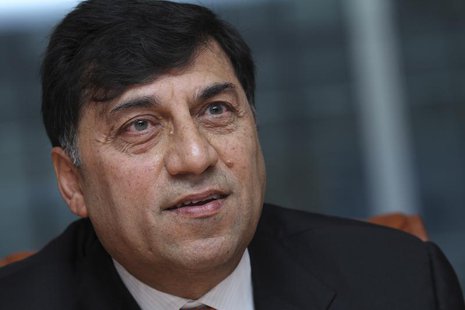 Reckitt Benckiser CEO Rakesh Kapoor speaks during the Reuters Global Consumer and Retail Summit in London September 11, 2013. REUTERS/Benjam Reckitt Benckiser CEO Rakesh Kapoor speaks during the Reuters Global Consumer and Retail Summit in London September 11, 2013. REUTERS/Benjam