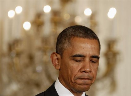 U.S. President Barack Obama pauses while he speaks about immigration reform in the East Room at the White House in Washington, October 24, 2 U.S. President Barack Obama pauses while he speaks about immigration reform in the East Room at the White House in Washington, October 24, 2