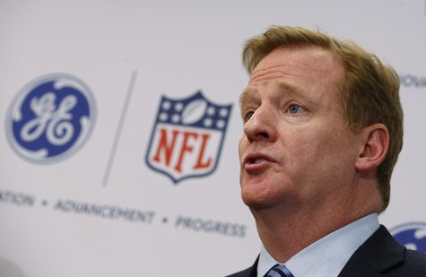 Roger Goodell, Commissioner of the National Football League (NFL) speaks at a news conference, in New York March 11, 2013. REUTERS/Mike Sega Roger Goodell, Commissioner of the National Football League (NFL) speaks at a news conference, in New York March 11, 2013. REUTERS/Mike Sega