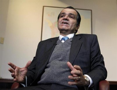 Colombia's Finance Minister Oscar Ivan Zuluaga speaks during an interview with Reuters in Bogota May 4, 2010. REUTERS/Jose Miguel Gomez Colombia's Finance Minister Oscar Ivan Zuluaga speaks during an interview with Reuters in Bogota May 4, 2010. REUTERS/Jose Miguel Gomez