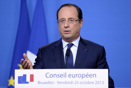 France's President Francois Hollande addresses a news conference at an European Union leaders summit in Brussels October 25, 2013. REUTERS/L France's President Francois Hollande addresses a news conference at an European Union leaders summit in Brussels October 25, 2013. REUTERS/L