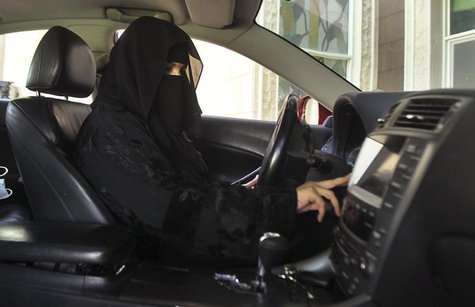 A woman drives a car in Saudi Arabia October 22, 2013. REUTERS/Faisal Al Nasser A woman drives a car in Saudi Arabia October 22, 2013. REUTERS/Faisal Al Nasser