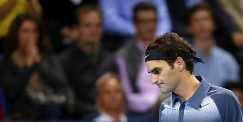 Switzerland's Roger Federer reacts during his final match against Juan Martin Del Potro of Argentina at the Swiss Indoors ATP tennis tournam Switzerland's Roger Federer reacts during his final match against Juan Martin Del Potro of Argentina at the Swiss Indoors ATP tennis tournam