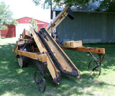 1904 Overby corn harvester and husker (corn picker) (SDSU.edu) 1904 Overby corn harvester and husker (corn picker) (SDSU.edu)