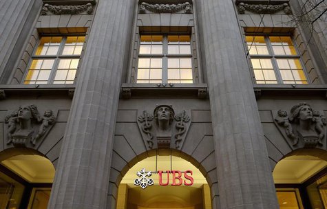 The logo of Swiss bank UBS is seen at a branch office in Zurich October 29, 2013. REUTERS/Arnd Wiegmann The logo of Swiss bank UBS is seen at a branch office in Zurich October 29, 2013. REUTERS/Arnd Wiegmann