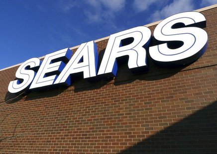 A sign for the Sears department store is seen at Fair Oaks Mall in Fairfax, Virginia, January 7, 2010. REUTERS/Larry Downing A sign for the Sears department store is seen at Fair Oaks Mall in Fairfax, Virginia, January 7, 2010. REUTERS/Larry Downing