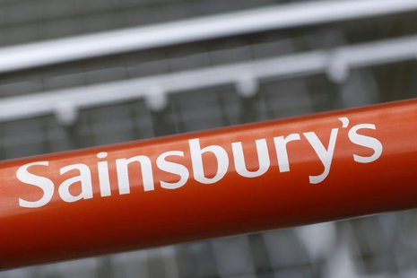 A shopping trolley is seen at a Sainsbury store in London May 8, 2013. REUTERS/Stefan Wermuth A shopping trolley is seen at a Sainsbury store in London May 8, 2013. REUTERS/Stefan Wermuth