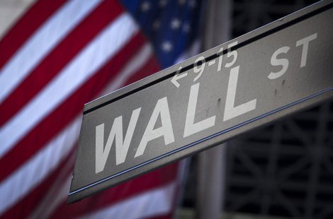 A Wall Street sign is pictured outside the New York Stock Exchange in New York, October 28, 2013. REUTERS/Carlo Allegri A Wall Street sign is pictured outside the New York Stock Exchange in New York, October 28, 2013. REUTERS/Carlo Allegri