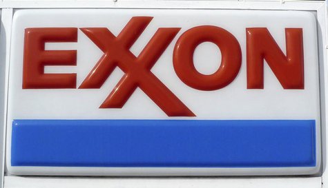 The Exxon corporate logo is pictured at a gas station in Arlington, Virginia January 31, 2012. REUTERS/Jason Reed The Exxon corporate logo is pictured at a gas station in Arlington, Virginia January 31, 2012. REUTERS/Jason Reed