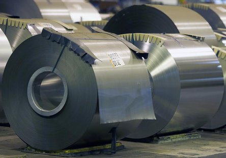 Coils of steel are seen at the ArcelorMittal Factory in Florange, Eastern France, October 18, 2013. REUTERS/Vincent Kessler Coils of steel are seen at the ArcelorMittal Factory in Florange, Eastern France, October 18, 2013. REUTERS/Vincent Kessler