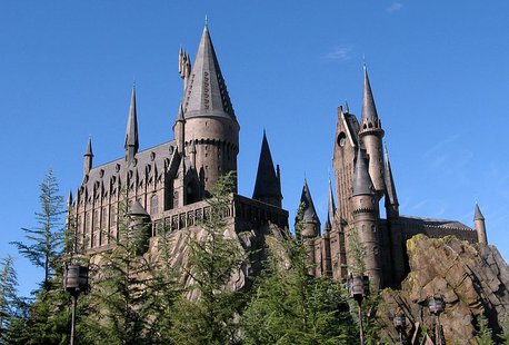 Hogwarts Castle in the Wizarding World of Harry Potter, an island of Island's Of Adventure in the Universal Orlando Resort. (Photo by: Carlos Cruz, Rstoplabe14/Creative Commons). Hogwarts Castle in the Wizarding World of Harry Potter, an island of Island's Of Adventure in the Universal Orlando Resort. (Photo by: Carlos Cruz, Rstoplabe14/Creative Commons).