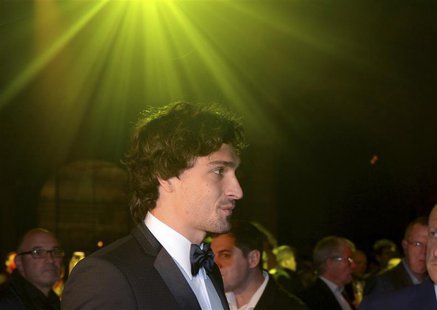 Borussia Dortmund's Mats Hummels attends the team's party at Britain's Natural History Museum in London May 26, 2013, following their Champi Borussia Dortmund's Mats Hummels attends the team's party at Britain's Natural History Museum in London May 26, 2013, following their Champi