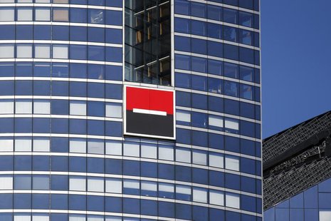 The logo of French bank Societe Generale is seen on a building in the financial district of La Defense near Paris August 1, 2013. REUTERS/Be The logo of French bank Societe Generale is seen on a building in the financial district of La Defense near Paris August 1, 2013. REUTERS/Be
