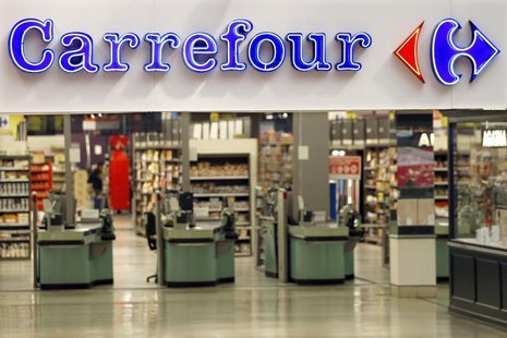 The logo of Carrefour is seen at the entrance of the Carrefour's Bercy hypermarket in Charenton Le Pont, near Paris, August 29, 2013. REUTER The logo of Carrefour is seen at the entrance of the Carrefour's Bercy hypermarket in Charenton Le Pont, near Paris, August 29, 2013. REUTER