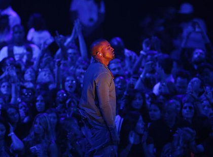 Kanye West performs "Blood on the Leaves" during the 2013 MTV Video Music Awards in New York August 25, 2013. REUTERS/Eric Thayer Kanye West performs "Blood on the Leaves" during the 2013 MTV Video Music Awards in New York August 25, 2013. REUTERS/Eric Thayer