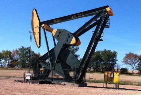 Energy companies are spending millions of dollars on new oil and natural gas wells in Montana, Wyoming and North Dakota, yet those states lack adequate pipeline networks. ND.Williston.gov Energy companies are spending millions of dollars on new oil and natural gas wells in Montana, Wyoming and North Dakota, yet those states lack adequate pipeline networks. ND.Williston.gov