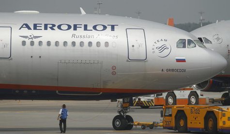 An Aeroflot Airbus A330 plane heading to the Cuban capital Havana is taxied at Moscow's Sheremetyevo airport June 27, 2013. REUTERS/Alexande An Aeroflot Airbus A330 plane heading to the Cuban capital Havana is taxied at Moscow's Sheremetyevo airport June 27, 2013. REUTERS/Alexande