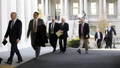 Health insurance chief executives arrive at the White House to meet with U.S. President Barack Obama in Washington November 15, 2013. REUTER Health insurance chief executives arrive at the White House to meet with U.S. President Barack Obama in Washington November 15, 2013. REUTER